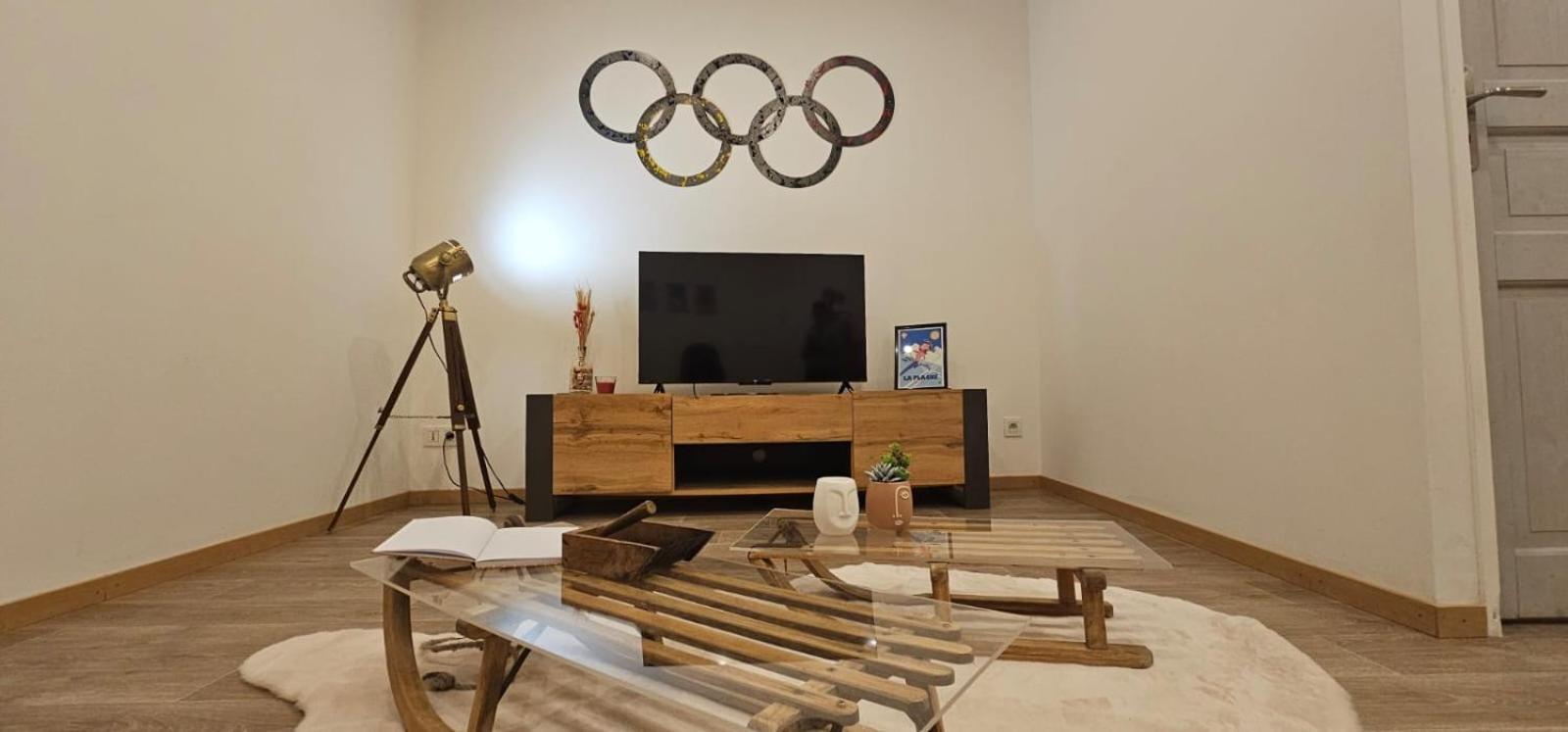 Le Refuge T3 Centre Ville 63M2 Pied Des Montagnes Albertville Dış mekan fotoğraf
